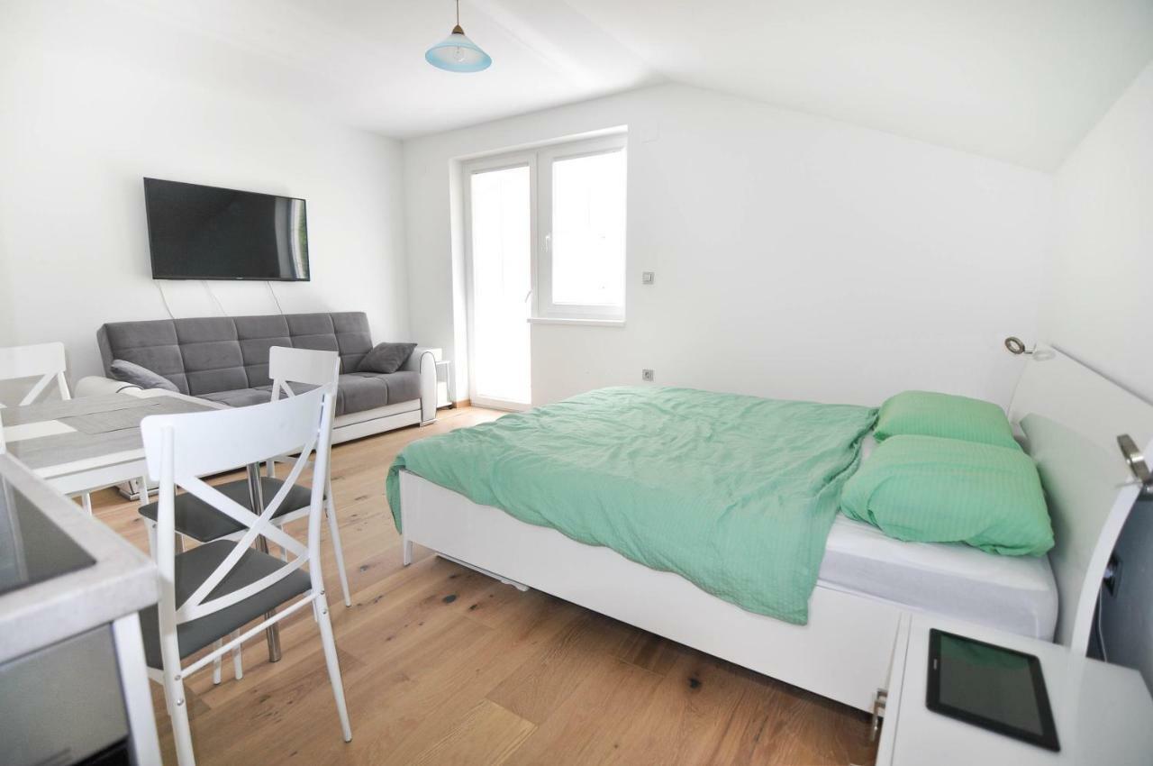 Apartment Helen Ičići エクステリア 写真